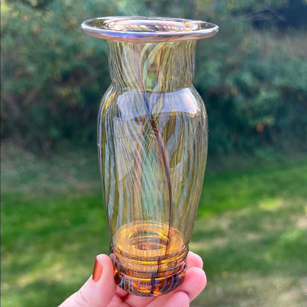 VTG Artisan Signed Numbered Art Glass Opalescent Swirl Feather Optic Small Vase